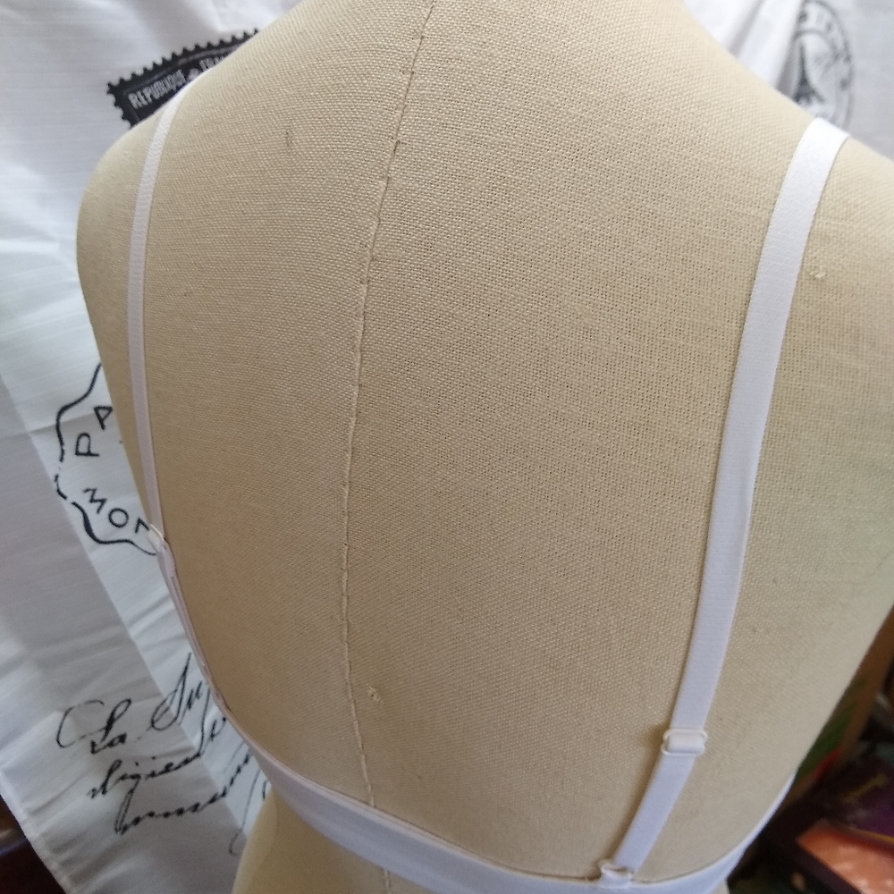 Delta bra - Picture 3 of 4